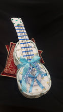 Load image into Gallery viewer, Guitar