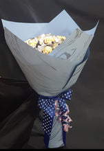 Load image into Gallery viewer, Ferrero Rocher Bouquet