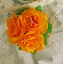 Load image into Gallery viewer, Mini Lindt Tulips & Roses Bouquet