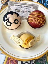 Load image into Gallery viewer, Harry Potter Hot Chocolate Bombs