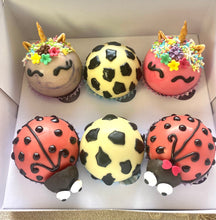 Load image into Gallery viewer, Animals Hot Chocolate Bombs